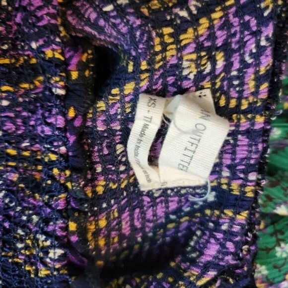 Urban Outfitters Jumpsuit Size XS Smocked Floral Summer Boho - Picture 7 of 8